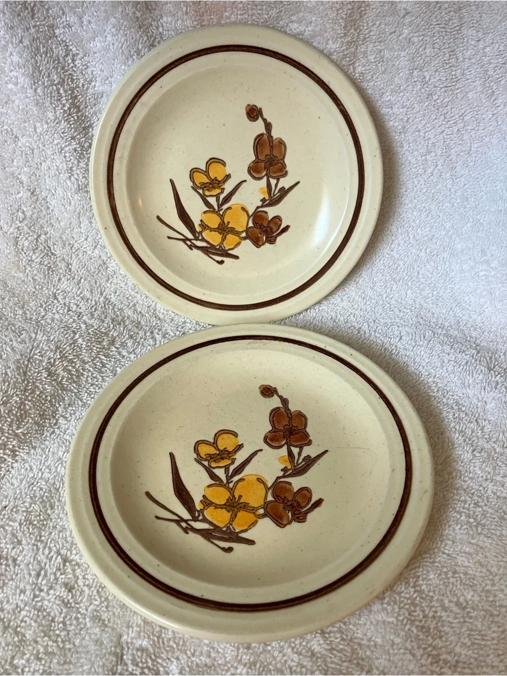 2 Vintage Homer Laughlin Harvest Floral Ceramic Bread Plates i6 1/4”